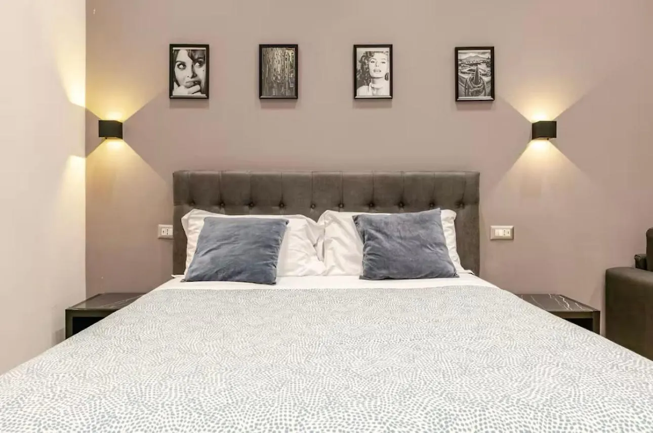 Сasa de vacaciones Nsh Apparthotel, Napoli Centro Italia